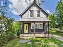 3 SPADINA AVENUE | Bracebridge Ontario | Slide Image Three