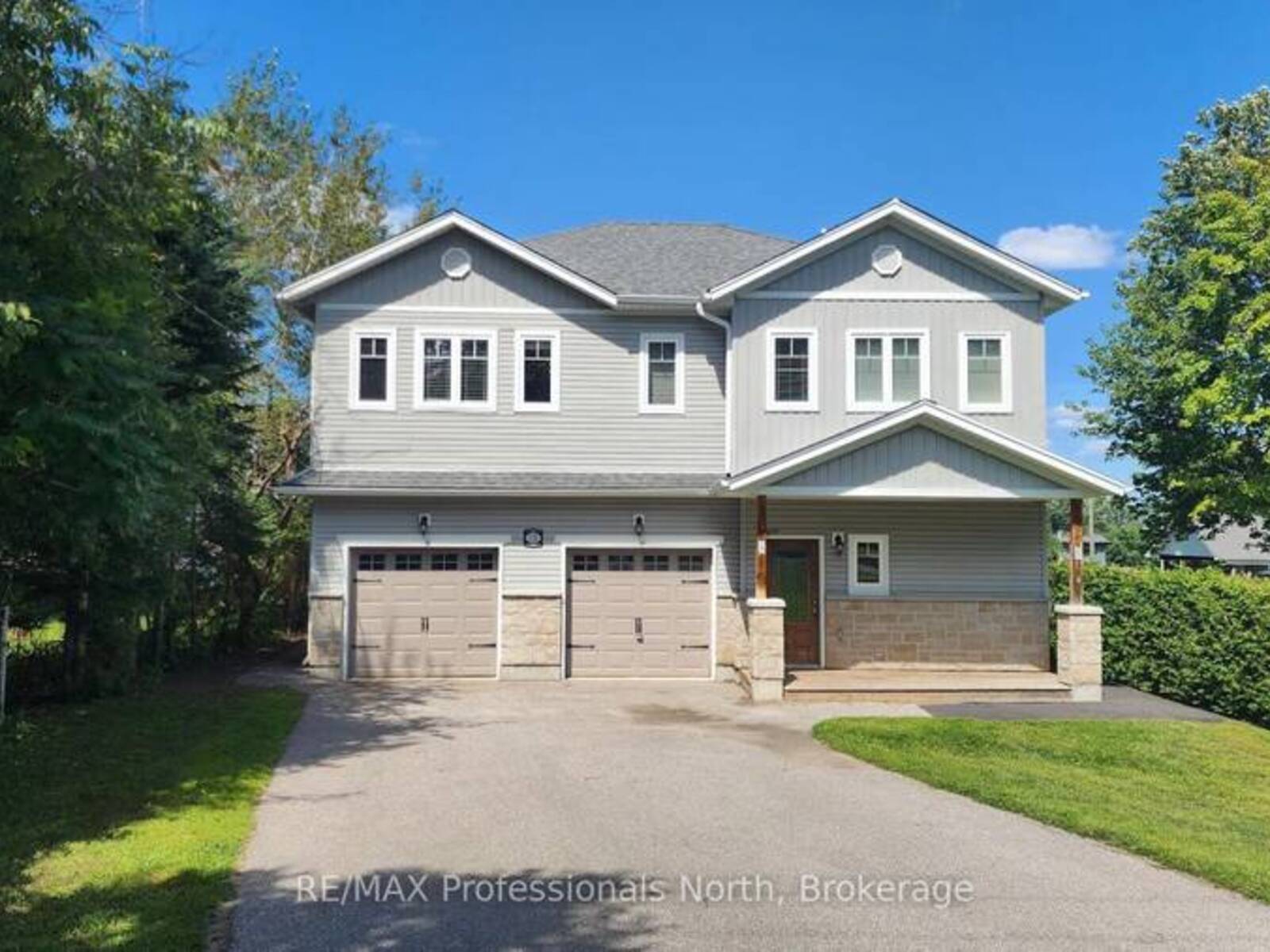5 GREAVES AVENUE, Huntsville, Ontario P1H 1V2