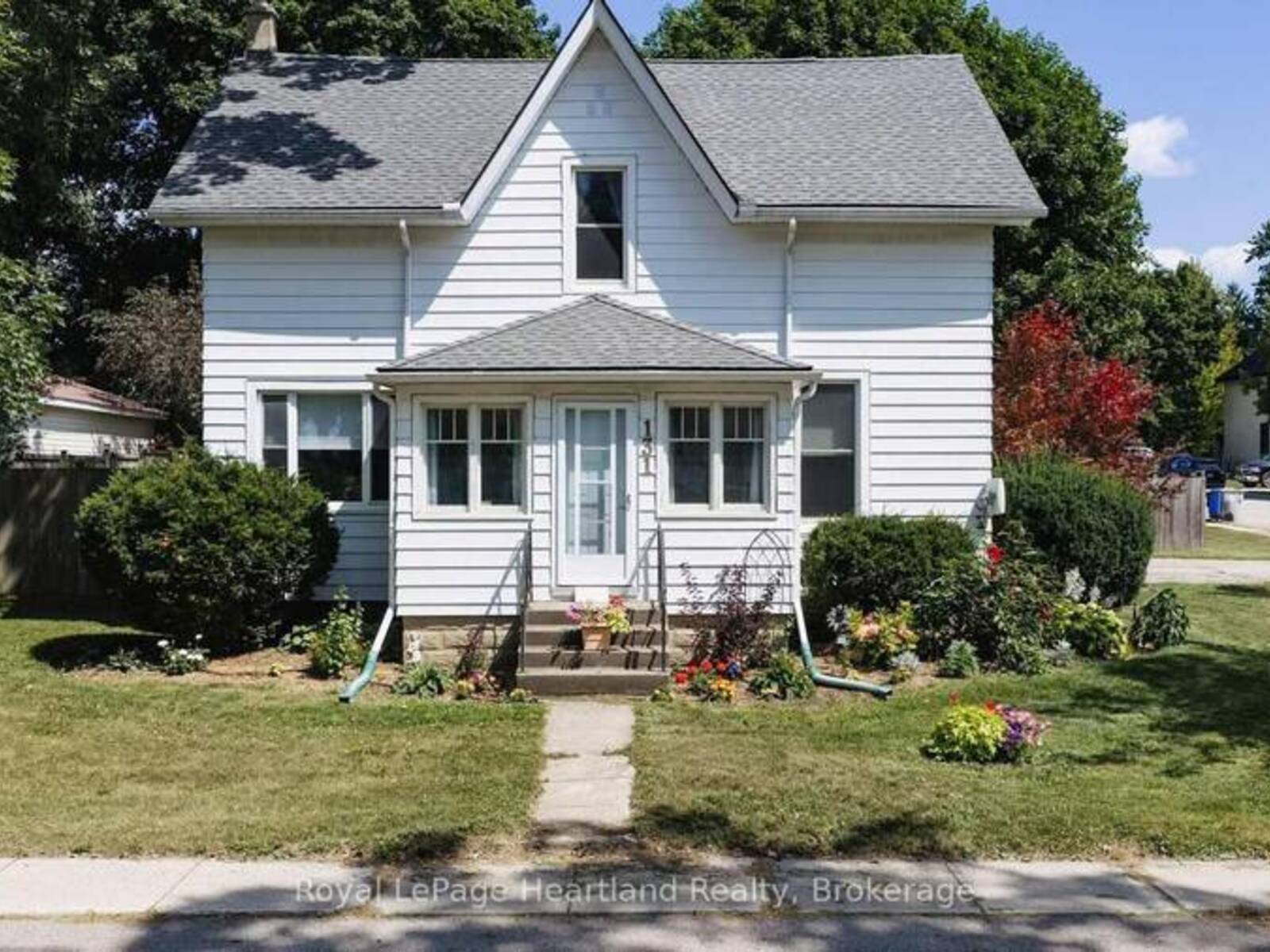 131 RATTENBURY STREET W, Clinton, Ontario N0M 1L0