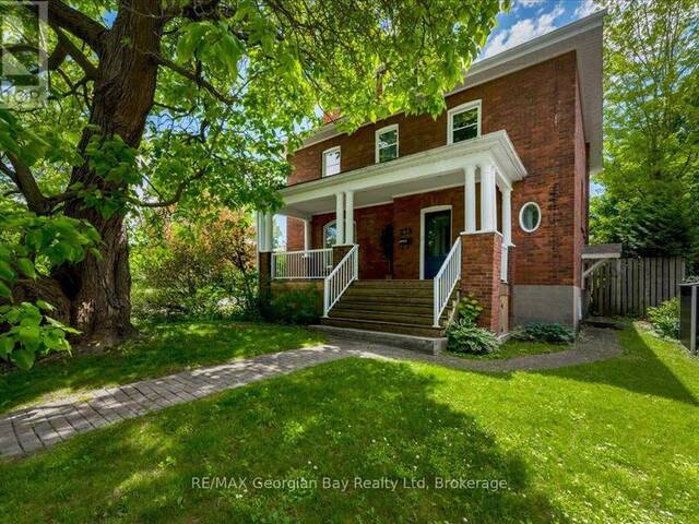 238 SIXTH STREET Midland Ontario, L4R 3Y1 - 5 Bedrooms Home For Sale