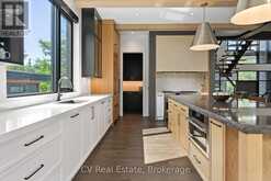 152 DELPHI LANE | The Blue Mountains Ontario | Slide Image Nineteen