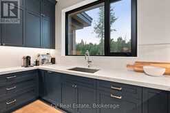 150 DELPHI LANE | The Blue Mountains Ontario | Slide Image Fifteen