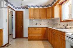 278 ELGIN CRESCENT | Stratford Ontario | Slide Image Thirteen
