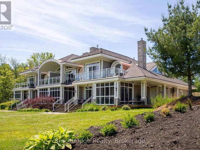 G103-D1 - 1869 MUSKOKA ROAD 118 HIGHWAY W Muskoka Lakes Ontario, P1L 1W8 - 3 Bedrooms Waterfront Condo For Sale