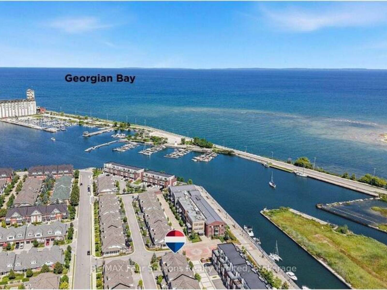 2 SHIPYARD LANE, Collingwood, Ontario L9Y 2X4