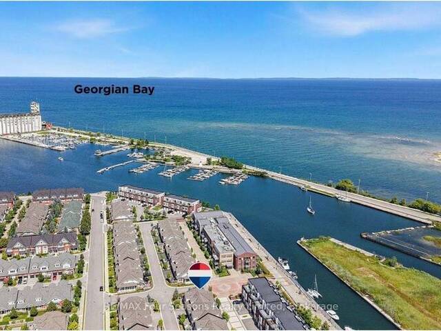 2 SHIPYARD LANE Collingwood Ontario, L9Y 2X4 - 6 Bedrooms Condo For Sale