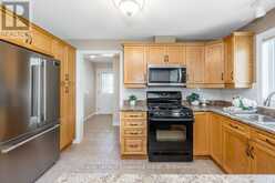 77 PENNSYLVANIA AVENUE | Wasaga Beach Ontario | Slide Image Six