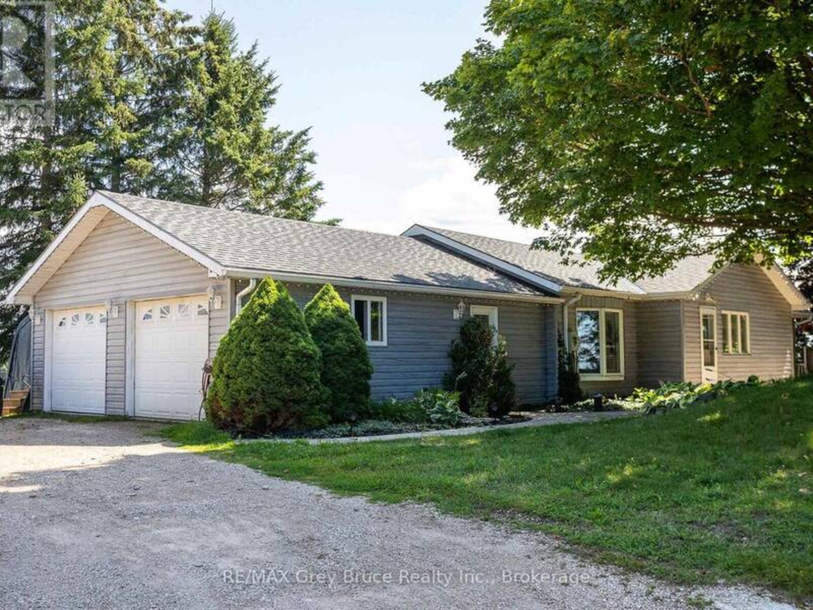 21486 GREY 16 ROAD, Chatsworth, Ontario N0H 2N0