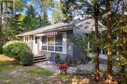 32 MOHAWK DRIVE | Southampton Ontario | Slide Image One