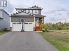 85 DOUGLAS DRIVE | Bracebridge Ontario | Slide Image Forty-two