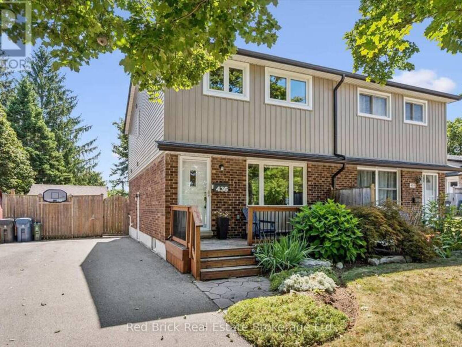 436 WILLOW ROAD, Guelph, Ontario N1H 6S2