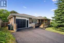 18 ELEANOR COURT | Guelph Ontario | Slide Image One