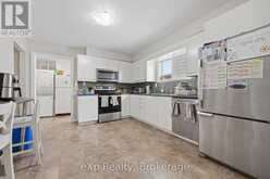 39 KEATS CRESCENT | Guelph Ontario | Slide Image Eight
