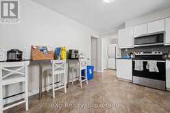 39 KEATS CRESCENT | Guelph Ontario | Slide Image Nine
