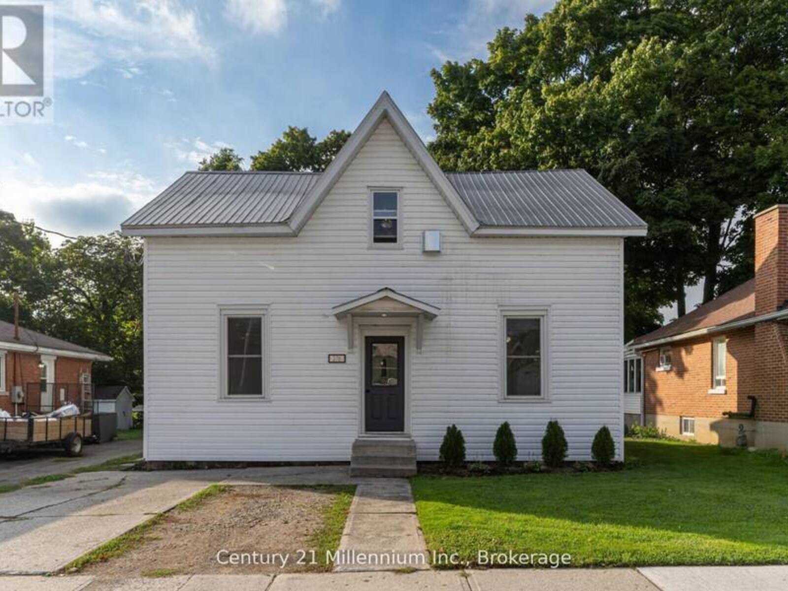 276 EDWARD STREET, Wingham, Ontario N0G 2W0