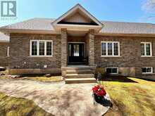 28 BOYD CRESCENT | Oro-Medonte Ontario | Slide Image Five