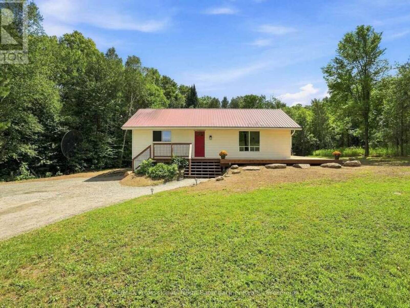 3085 HADLINGTON ROAD, Highlands East, Ontario K0L 2Y0