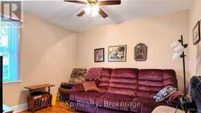 6 JOHNSTONE BOULEVARD | Walkerton Ontario | Slide Image Thirteen