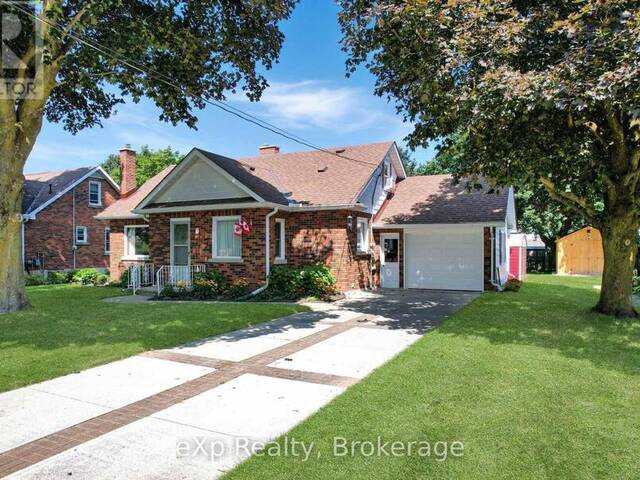 6 JOHNSTONE BOULEVARD Walkerton Ontario, N0G 2V0 - Property For Sale