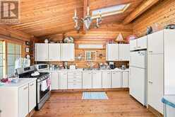 87 ISLAND ISLAND | Pointe au Baril Ontario | Slide Image Ten