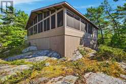 87 ISLAND ISLAND | Pointe au Baril Ontario | Slide Image Thirty-two