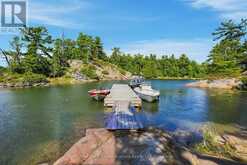 87 ISLAND ISLAND | Pointe au Baril Ontario | Slide Image Forty-one