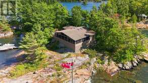 87 ISLAND ISLAND | Pointe au Baril Ontario | Slide Image Forty-five
