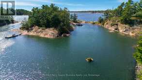 87 ISLAND ISLAND | Pointe au Baril Ontario | Slide Image Forty-seven