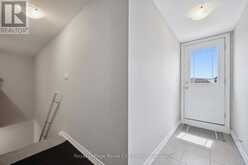 58 - 107 WESTRA DRIVE | Guelph Ontario | Slide Image Thirty-two