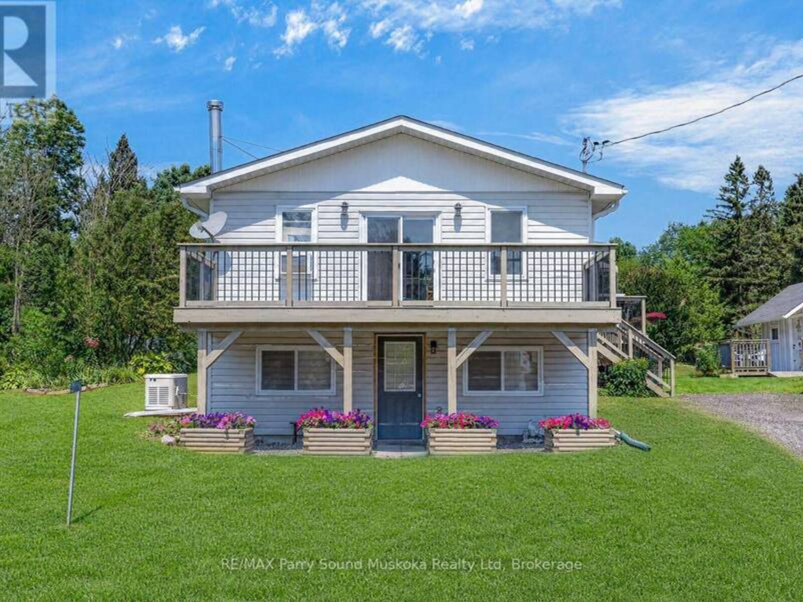 22 AHMIC STREET, Magnetawan, Ontario P0A 1A0