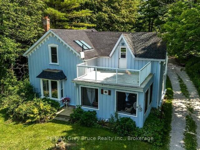 501306 GREY 1 ROAD Georgian Bluffs Ontario, N0H 2T0 - 5 Bedrooms Home For Sale