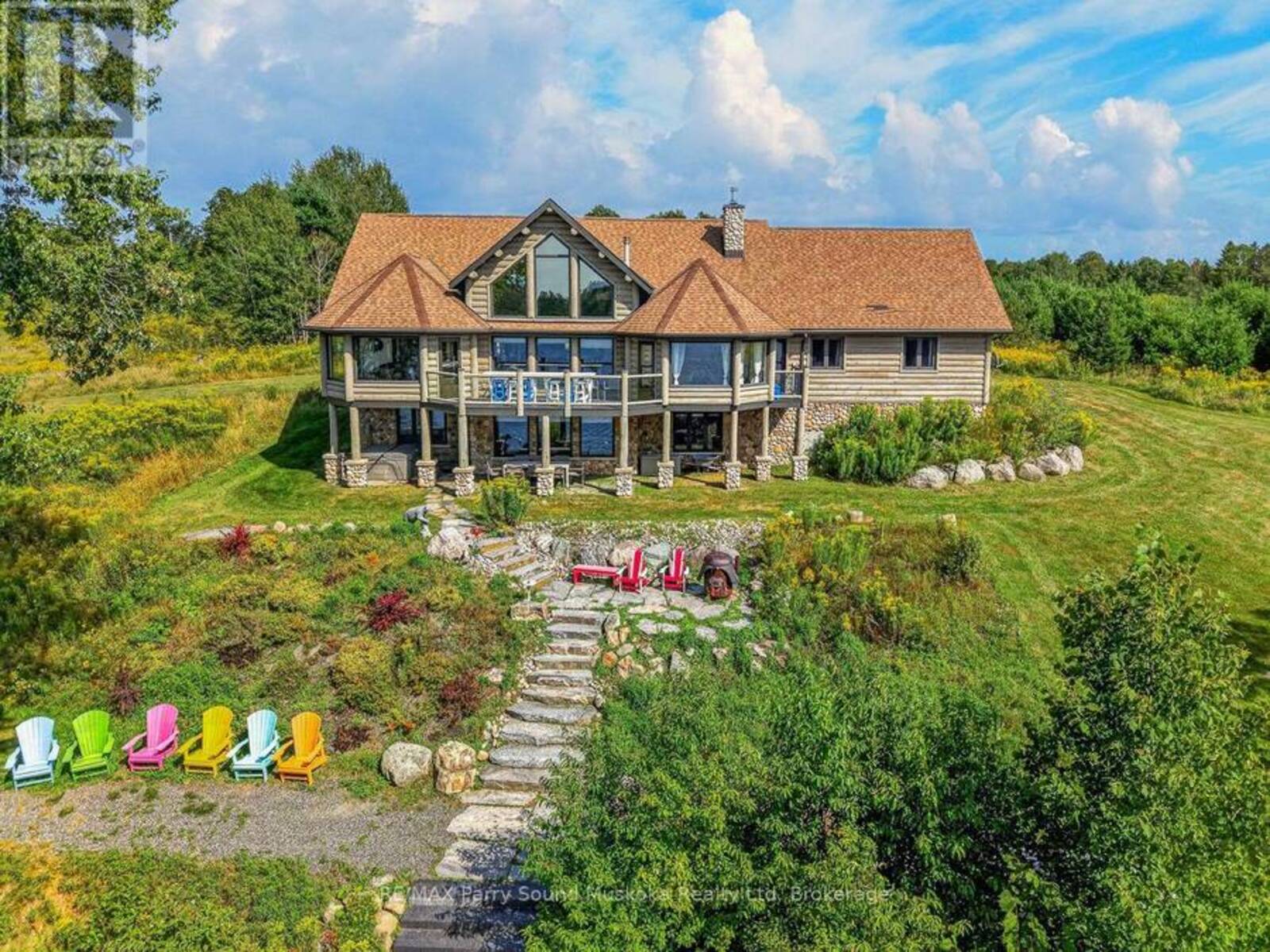 64 MCCORDS ROAD, McKellar, Ontario P2A 0B5