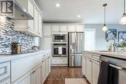 9 GAINSBOROUGH ROAD | Bracebridge Ontario | Slide Image Three
