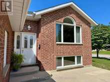 238 4TH STREET CRESCENT | Hanover Ontario | Slide Image Ten