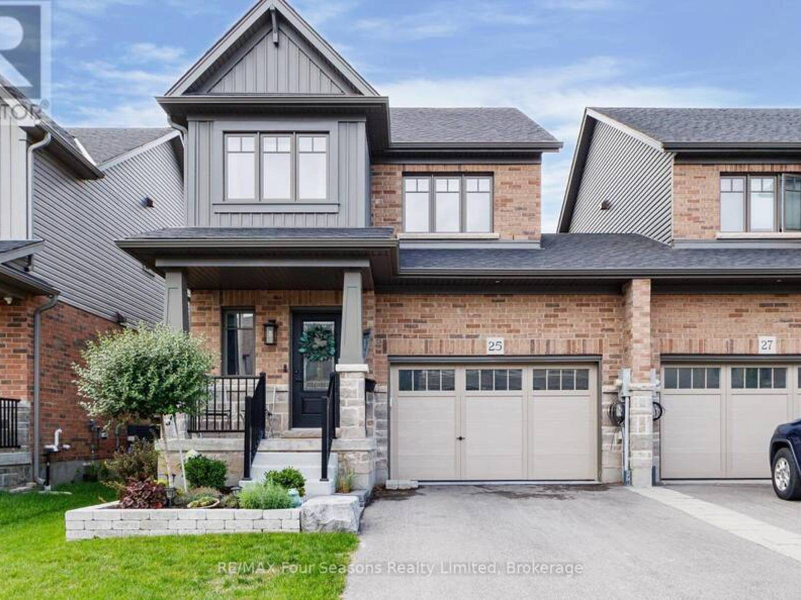25 SHIPLEY AVENUE, Collingwood, Ontario L9Y 5M6