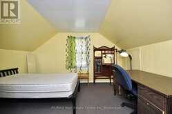 285 ALBERT STREET W | Waterloo Ontario | Slide Image Seventeen