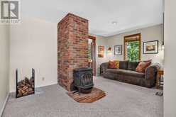 40 ENTRANCE DRIVE | Bracebridge Ontario | Slide Image Sixteen