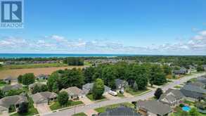 325 GINGRICH CRESCENT | Port Elgin Ontario | Slide Image Eight