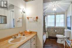590 HOTCHKISS STREET | Gravenhurst Ontario | Slide Image Nineteen