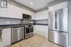 17 DAVISON DR | Guelph Ontario | Slide Image Eleven