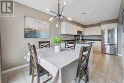 17 DAVISON DR | Guelph Ontario | Slide Image Fifteen