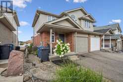 17 DAVISON DR | Guelph Ontario | Slide Image Four