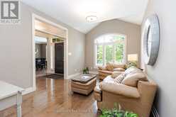766 EAGLETRACE DRIVE | London Ontario | Slide Image Twelve