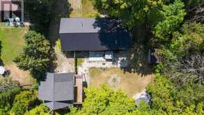 25 AVELE ROAD | Georgian Bluffs Ontario | Slide Image Three