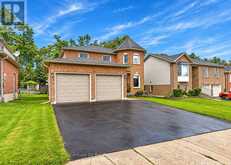 16 FRONTIER AVENUE | Orillia Ontario | Slide Image Two