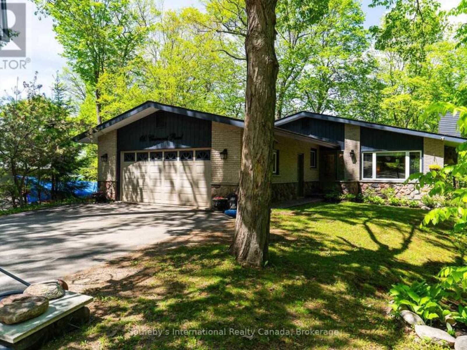 180 CLAIRMONT ROAD, Gravenhurst, Ontario P1P 1H9