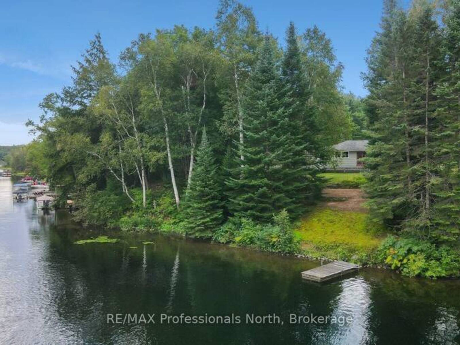 1052 ABLETT COURT, Haliburton, Ontario K0M 1S0