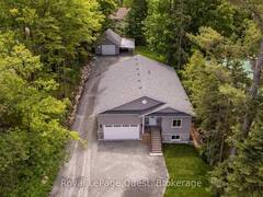 57 WEST ROAD W Huntsville Ontario, P1H 1L4