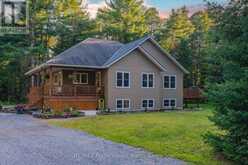 419 SOUTH MARY LAKE ROAD | Huntsville Ontario | Slide Image One