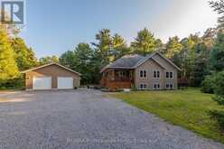 419 SOUTH MARY LAKE ROAD | Huntsville Ontario | Slide Image Three